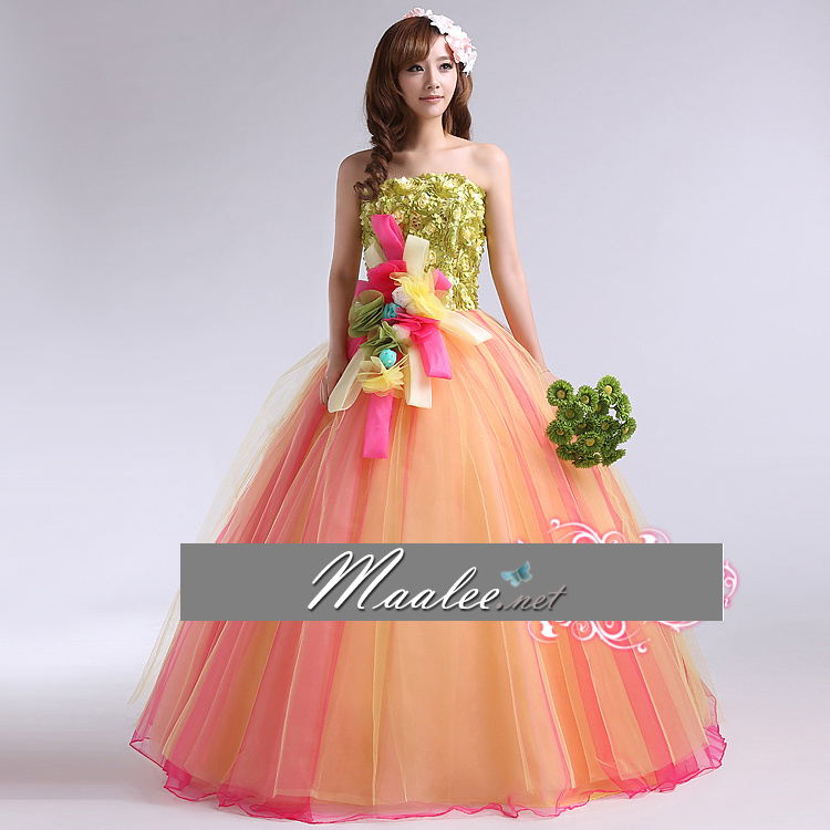 พร้อมเช่า ชุดแฟนซี ชุดราตรี เกาะอก สีส้ม แต่งลูกไม้ 3D สีเขียว (เชือกผูกหลัง)