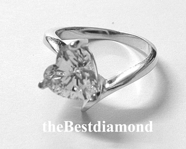 BR223RD+++แหวนชูเพชรหัวใจ ขนาด 3 กะรัต+++เรียบ หรูหรา สวยมากๆๆๆ เพชรแวววาว เหมือนจริงมากๆเล่นไฟสุดๆ ไม่ตกtrend เพชรแบบHeart&Arrow