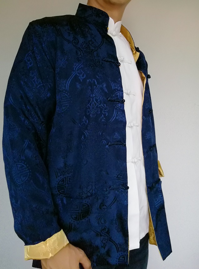 พร้อมส่ง (สินค้าตัวโชว์) ชุดจีน ชาย เสื้อคอจีน ผ้าแพร สีทอง / น้ำเงิน ใส่ได้สองด้าน (XL)