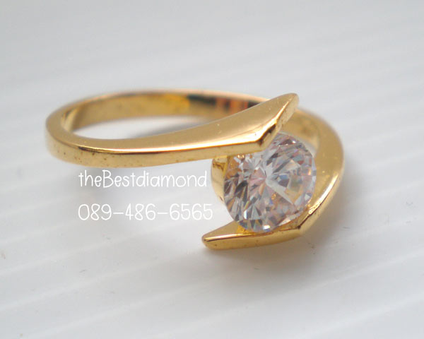 BR972+++แหวนเพชร CZ แบบหนีบ เม็ดเดี่ยว+++แบบยอดนิยม คลาสสิค ไม่ล้าสมัย ฝังแบบหนีบ วงนี้เพชรcz กลมขนาด 50 ตัง (5.2 มม)เพชรเล่นแสงดีค่ะ