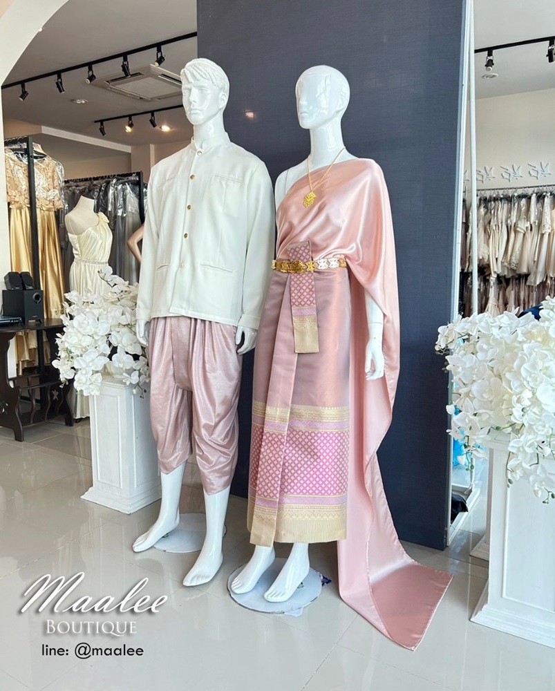 เช่า ชุดไทย ชุดเพื่อนเจ้าสาว ชุดไทยผ้าซิ่นสีเทาส้ม สไบเรียบสีโรสโกลด์