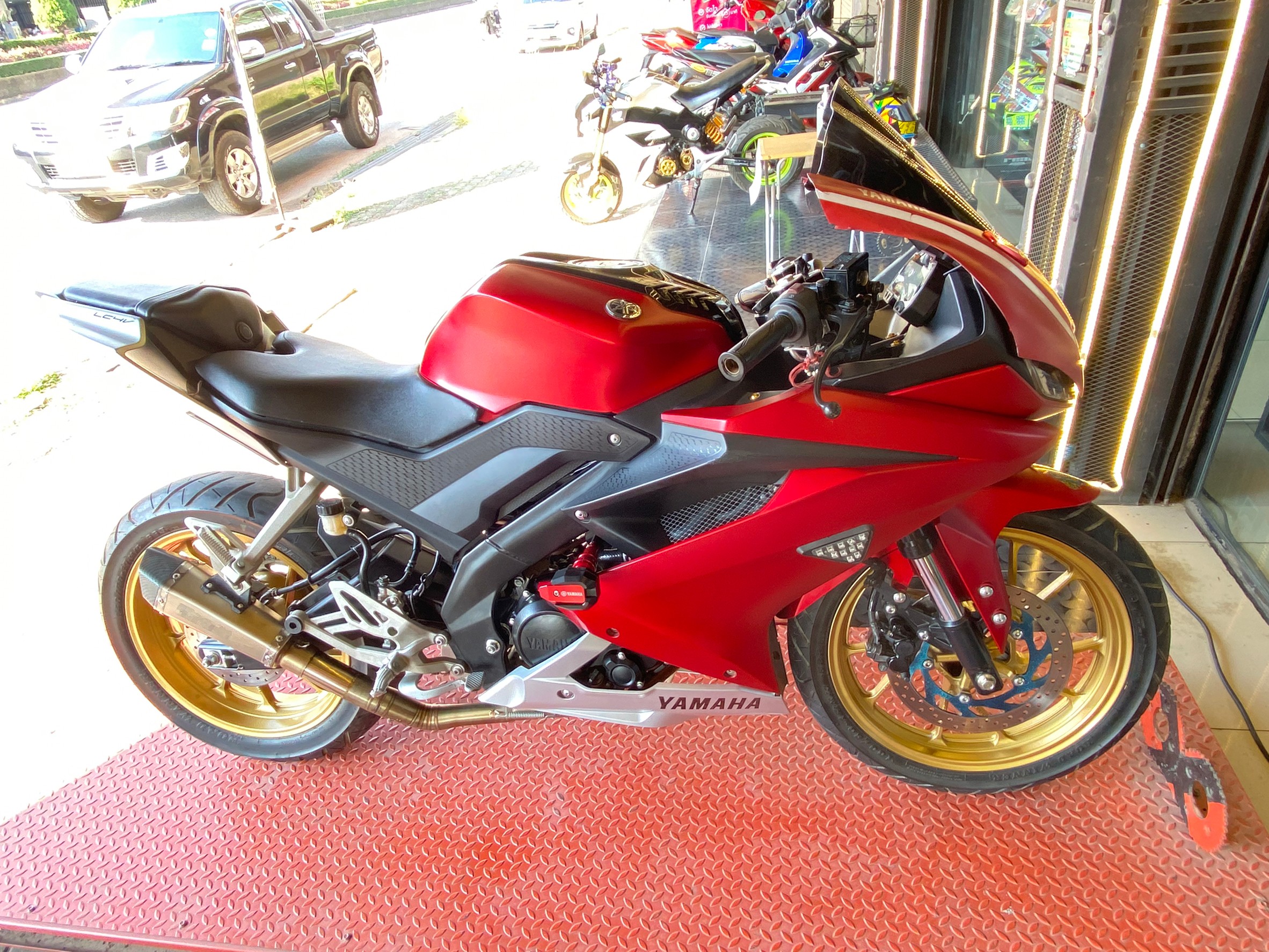 กันล้มข้างเครื่อง YAMAHA R15 V3 ปี2017-2020 งานCNCแข็งแรงทนทาน