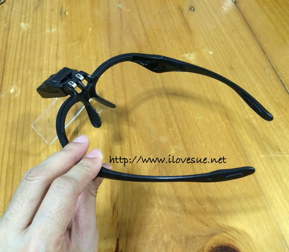 แว่นขยายแบบสวม มีไฟส่องสว่างในตัว - สั่งซื้อ ไม่มีพร้อมส่ง