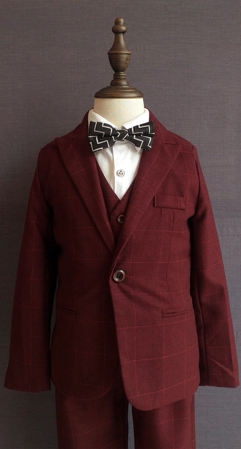 พร้อมเช่า ชุดสูทเด็กชาย สีแดงเบอกันดีลายตาราง **พร้อมเช่าไซส์ 110,120,130,140**