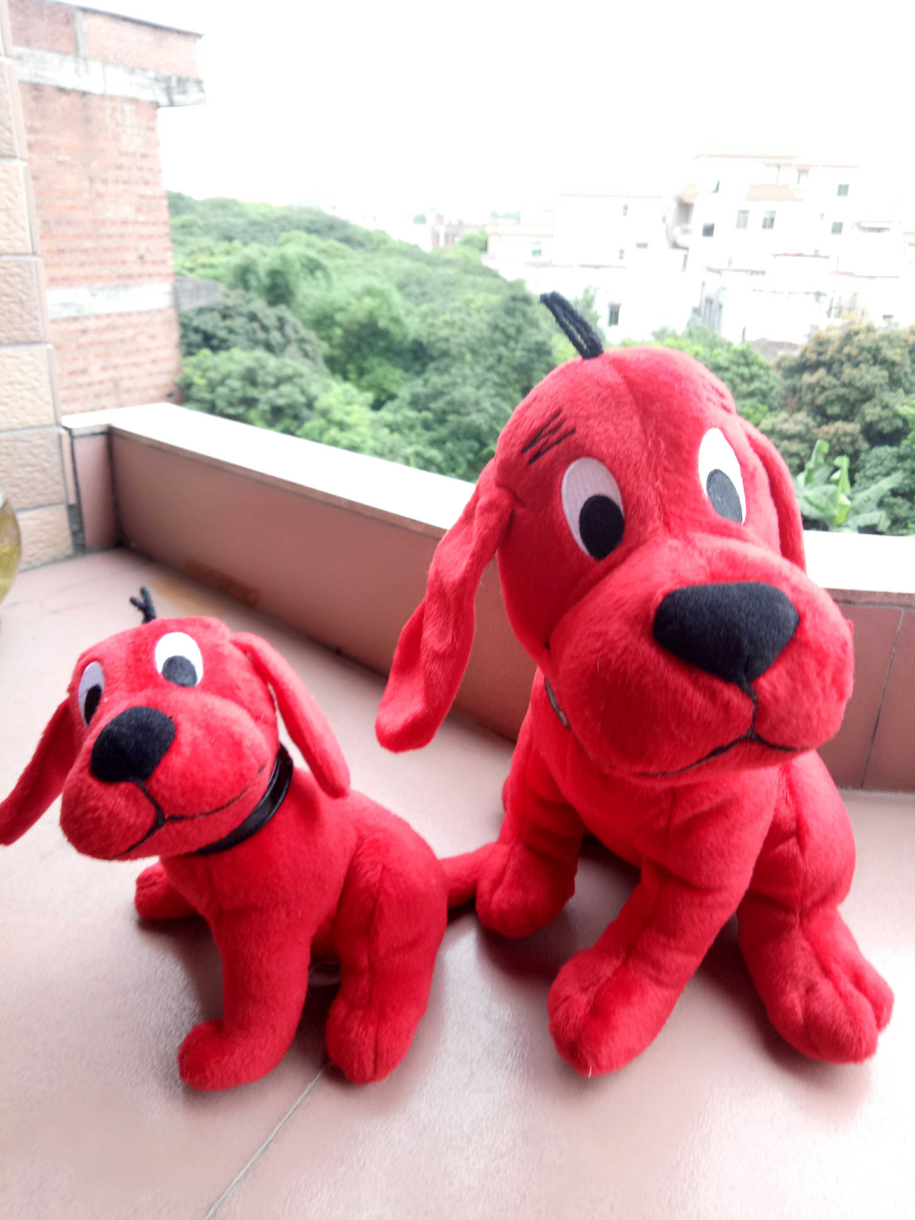 ตุ๊กตาน้องหมาสีแดง Clifford The Big Red Dog