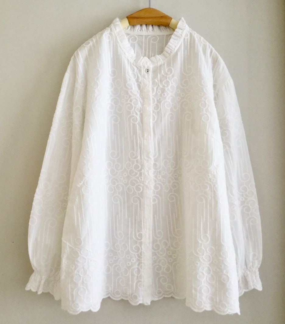 เสื้อผ้าคอตตอนนิ่มปักลาย