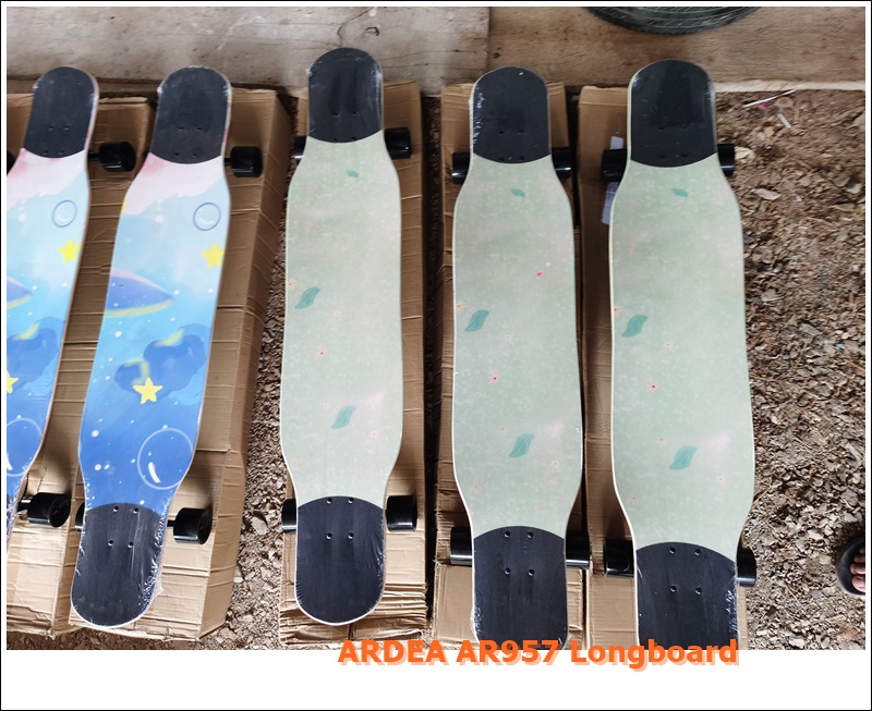 ARDEA AR957 Longboard ลองบอร์ด วัสดุไม้ Maple 8 ชั้น (Truck สีดำ)