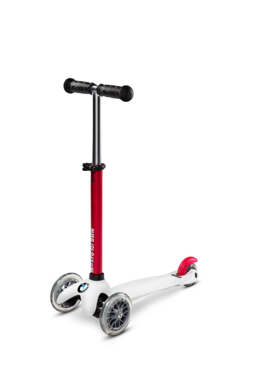 สกู๊ตเตอร์เด็กไมโคร มินิทูโก MICRO BMW KIDS SCOOTER WHITE RASPBERRY RED รุ่นพิเศษผลิตร่วมกับแบรนด์รถยนต์ BMW