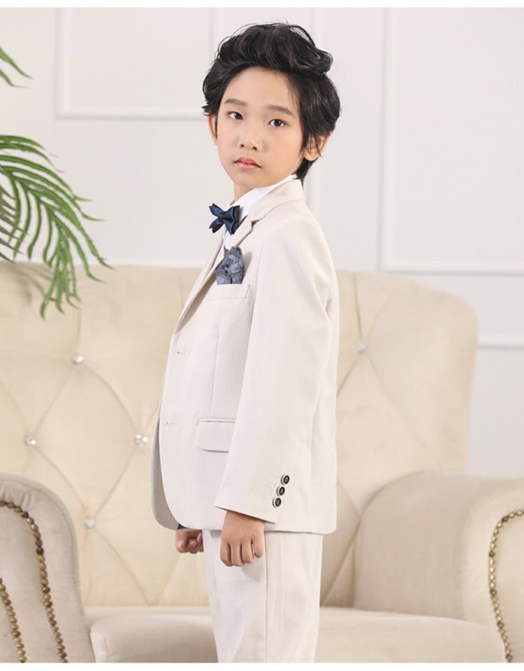 Pre-order ชุดสูทเด็กชาย สีขาวครีม กระดุม 2เม็ด