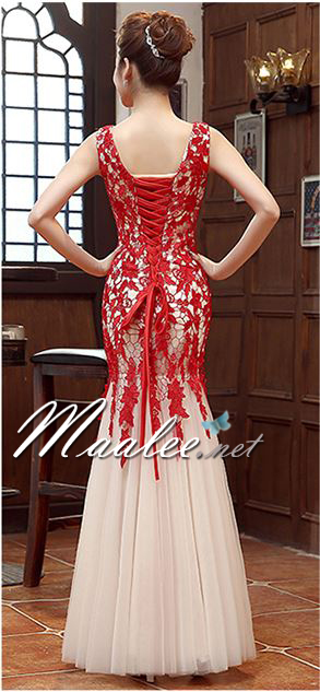 พร้อมเช่า ชุดราตรียาว สีแดง แบบแขนกุด ลายลูกไม้ ทรงหางปลาแต่งผ้าตาข่าย (เชือกผูกหลัง)