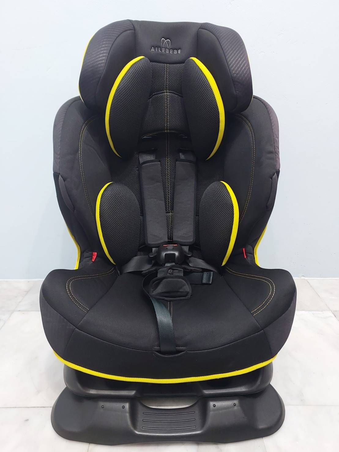 คาร์ซีทสำหรับเด็ก 1-7 ขวบ Ailebebe Swingmoon **มือสอง อะไหล่แท้ ไม่มีตำหนิ ทำความสะอาดฆ่าเชื้อพร้อมใช้งาน**