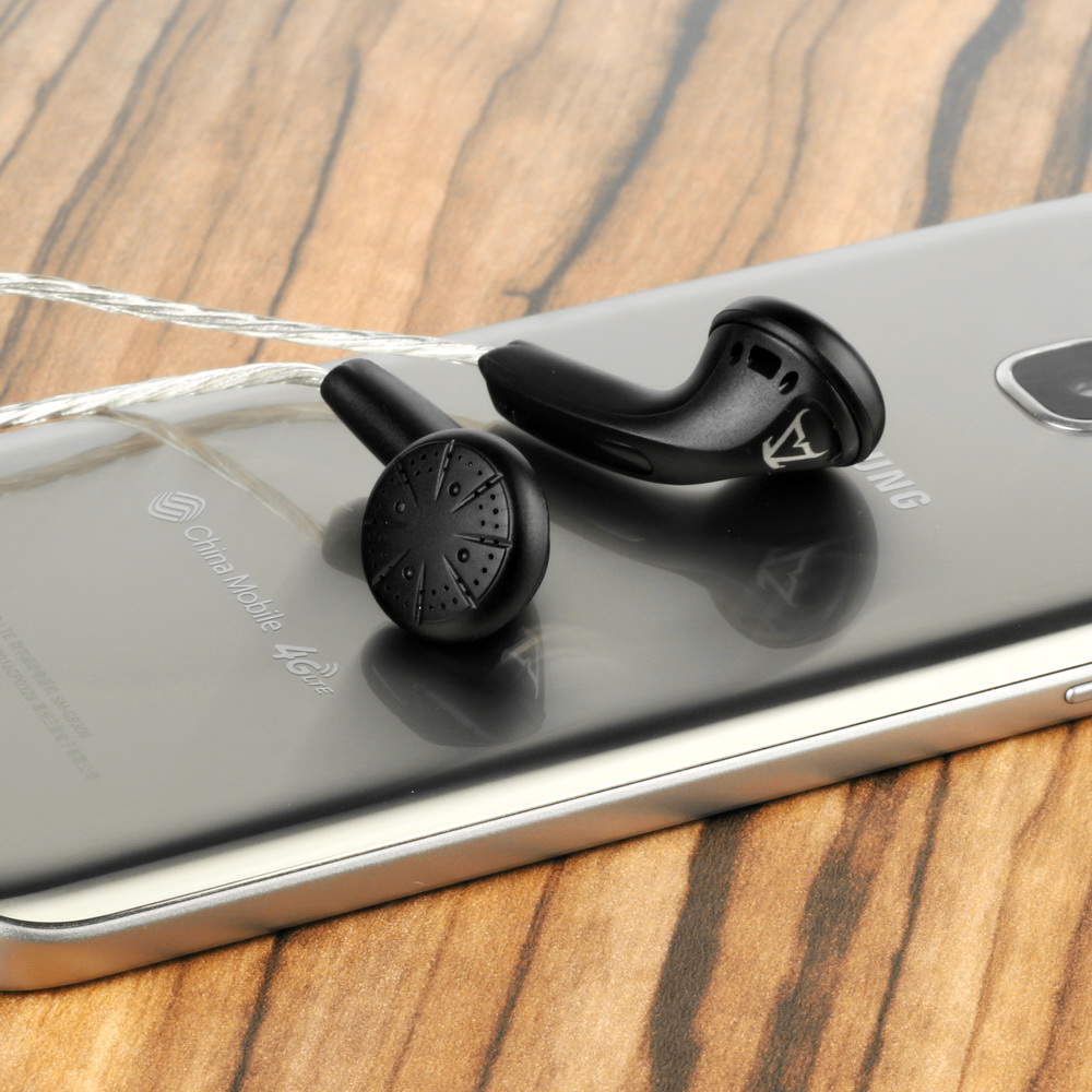 ขาย Music Maker TP16 หูฟังเอียร์บัดเสียงดีราคาประหยัด