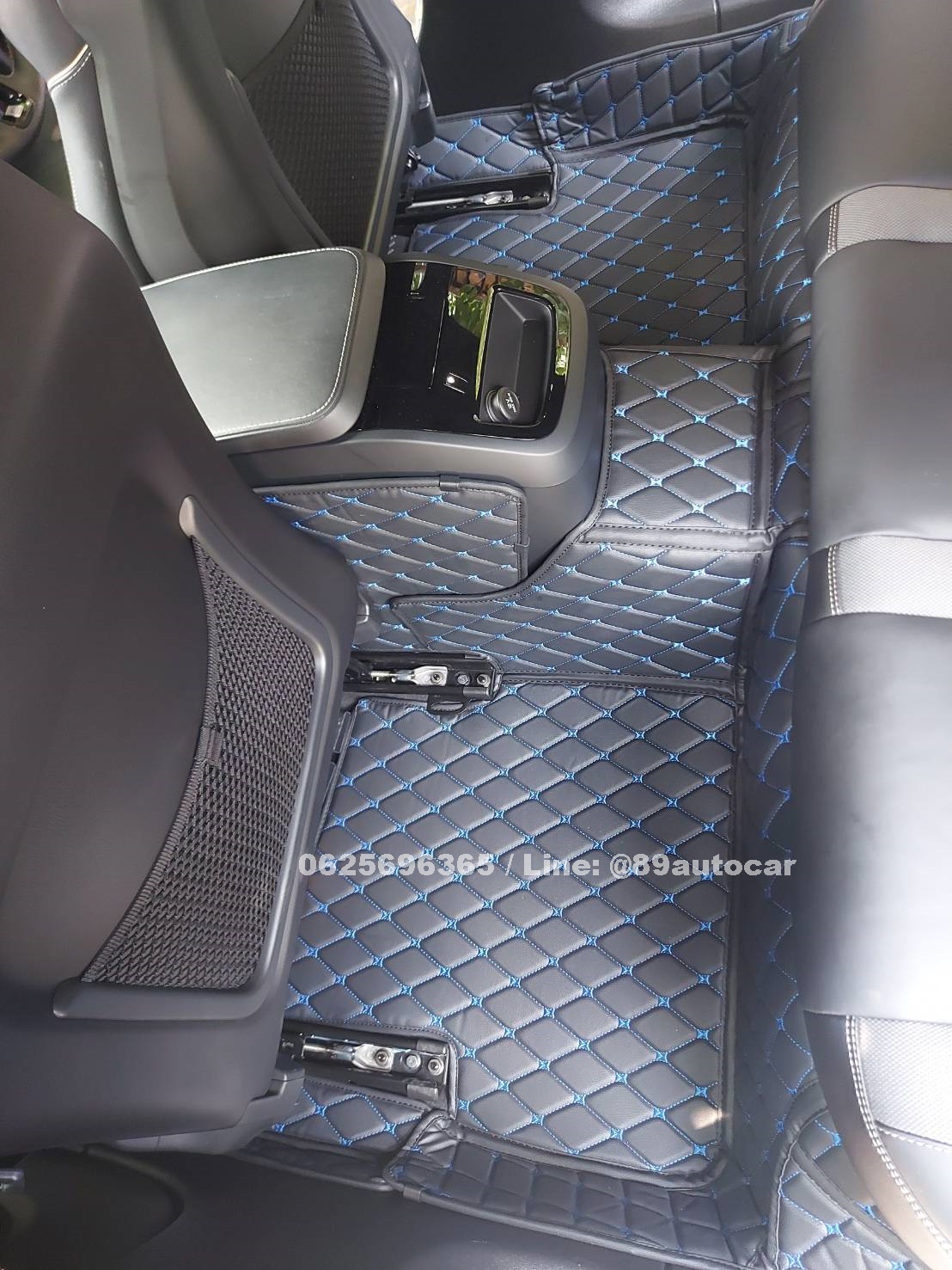 พรมรถยนต์ Volvo S60 ปี 2020-2024 ปูพรม6D สีดำด้ายน้ำเงิน 4 ชิ้น ในห้องโดยสาร + ท้ายเก็บของ