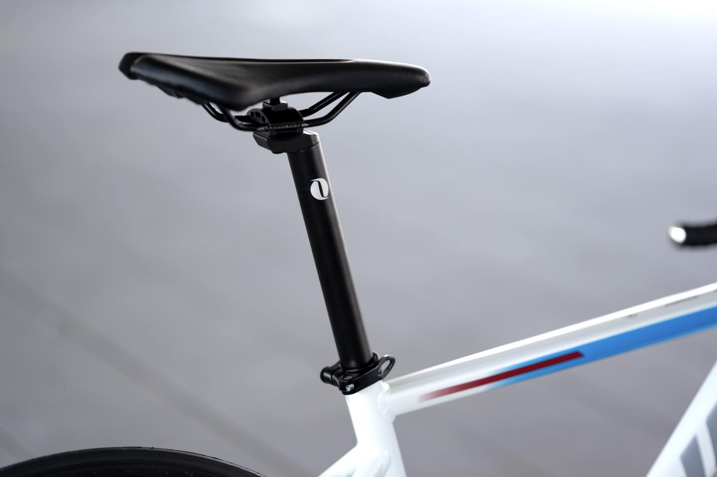 จักรยานเสือหมอบ JAVA RONDA DISC เฟรมอลู เกียร์ Shimano Sora2*9sp, แฮนด์ Integrated 700c 2022