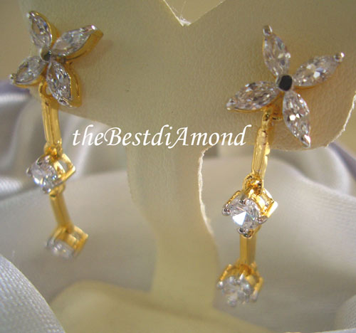 SET006+++สร้อยสังวาลย์ พร้อมต่างหูสุดสวย+++สวยหรูมามาเป็นเซ็ท มีสร้อยคอสังวาลย์เข้าเซ็ทกับต่างหูค่ะ รูปดอกไม้ค่ะ