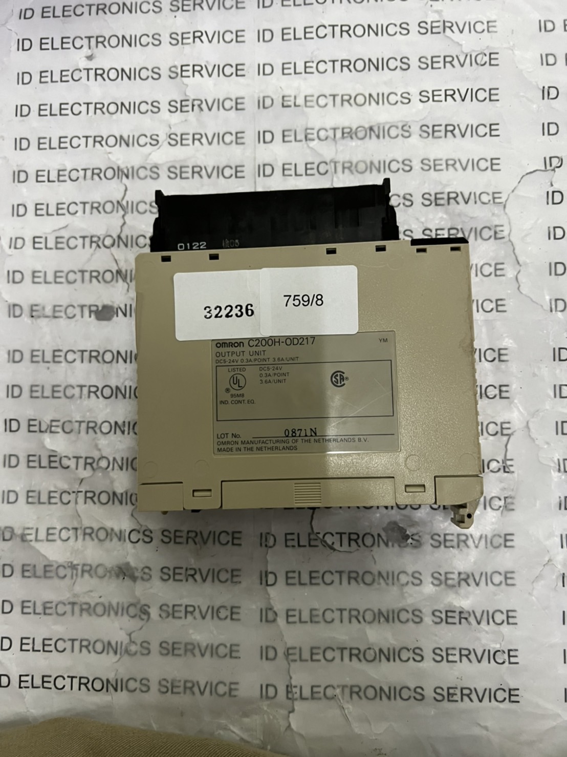 C200H-OD217 PLC “ OMRON ”