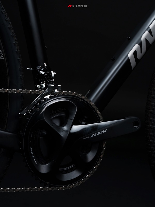 2026 KAZE RACE STAMPEDE Smart Version | กราเวลไบค์คาร์บอน T1000/800 ชุดขับ Shimano 105 2x11 Speed — ลุยได้ทุกเส้นทาง น้ำหนักเบา 8.85 กก. 🚵♀️