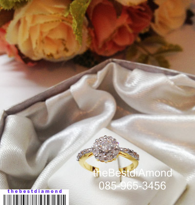 BR22 แหวนดอกไม้สไตน์เพชรล้อม พร้อมบ่าข้าง งดงาม สวย หรู ไม่เวอร์ วงไม่ใหญ่มากๆๆ เล็กๆน่ารัก ใส่ติดนิ้วได้เลย เพชรวิ๊งสวยค่ะ