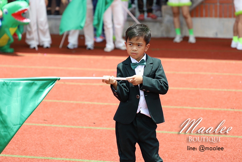 พร้อมเช่า ชุดสูทเด็กชาย สีเขียว เท่ๆแบบสากล **พร้อมเช่าไซส์ 120 ,130 , 140 , 160 **