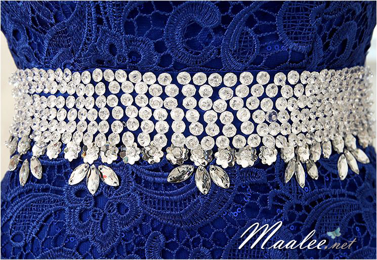 พร้อมส่ง ชุดราตรียาว เกาะอก ไหล่เดียว สีน้ำเงิน ลูกไม้ทั้งตัวเข้ารูป แต่งคริสตัล ด้านหลังเป็นซีทรู