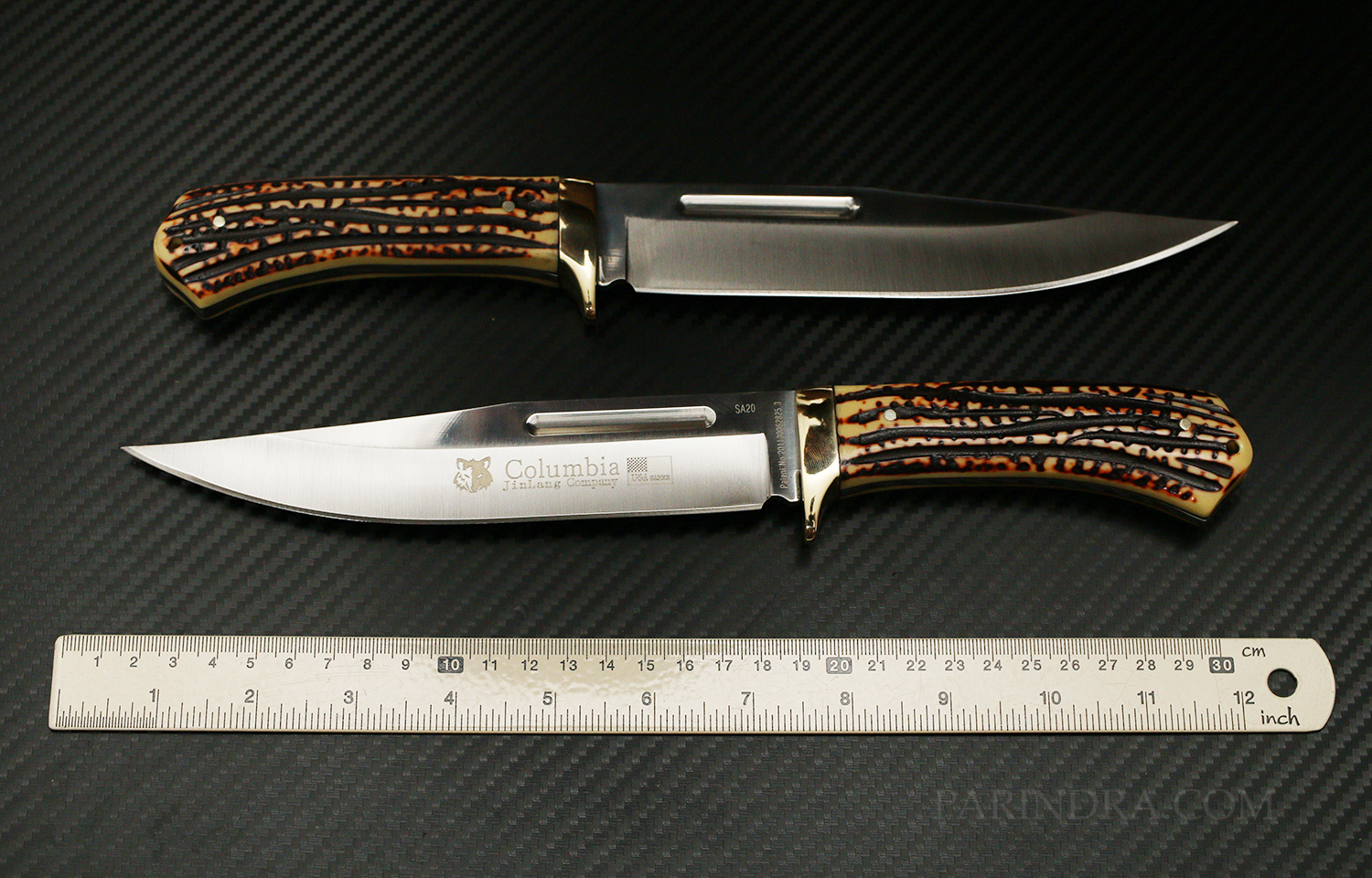 มีดเดินป่า COLUMBIA รุ่น SA20 ด้ามอคริลิก ลายเขากวาง