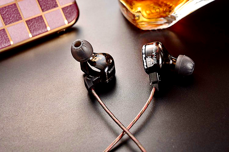 ขาย KZ ZST หูฟัง hybrid driver 1DD+1BA ระดับ HiFi เบสลึก ถอดสายได้ ดีไซน์หรู