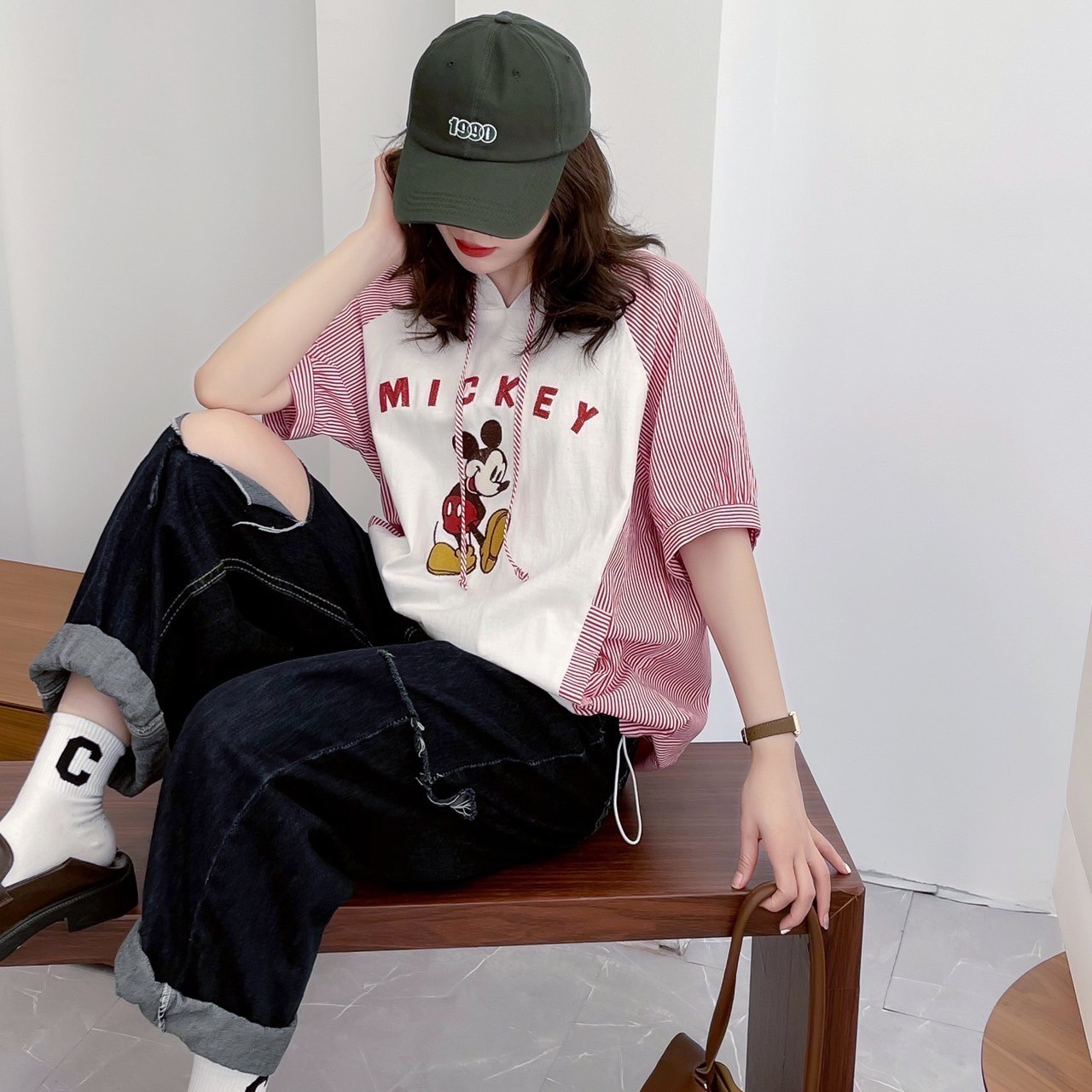 เสื้อยืดลายปักลายมิกกี้มีฮู้ด