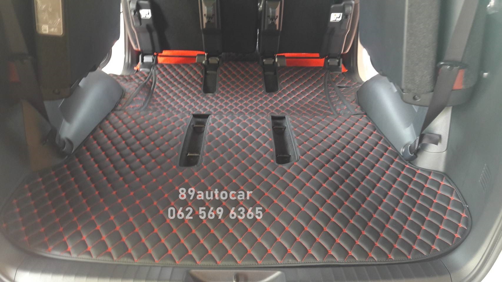 พรมรถ Toyota Fortuner 2021 Legender ปูพรม7D สีดำด้ายแดง + ดักฝุ่นสีแดง