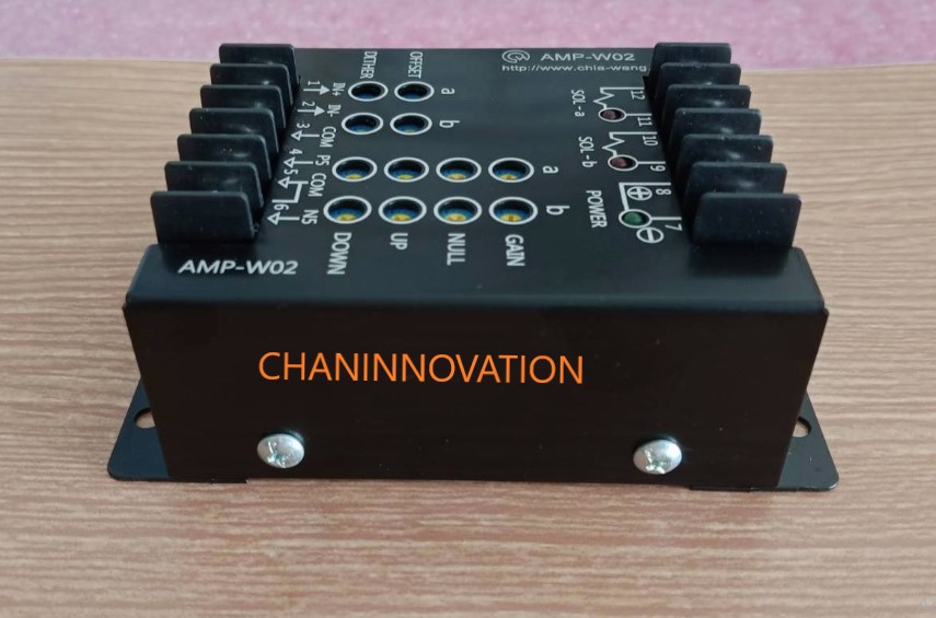 Proportional Electronic Controller # AMP-W02 แผงควบคุมอิเล็กทรอนิกส์ สำหรับใช้คอนโทรลวาล์วควบคุมการไหลและทิศทางตามสัดส่วนไฟฟ้าไฮดรอลิค สำหรับนำไปใช้ Proportional Electronic จะเป็นวาล์วปรับอัตราการไหลของน้ำมันไฮดดรอลิค หรือจะใช้โซลินอยล์วาล์ว 4/3,4/2 ก็ดี