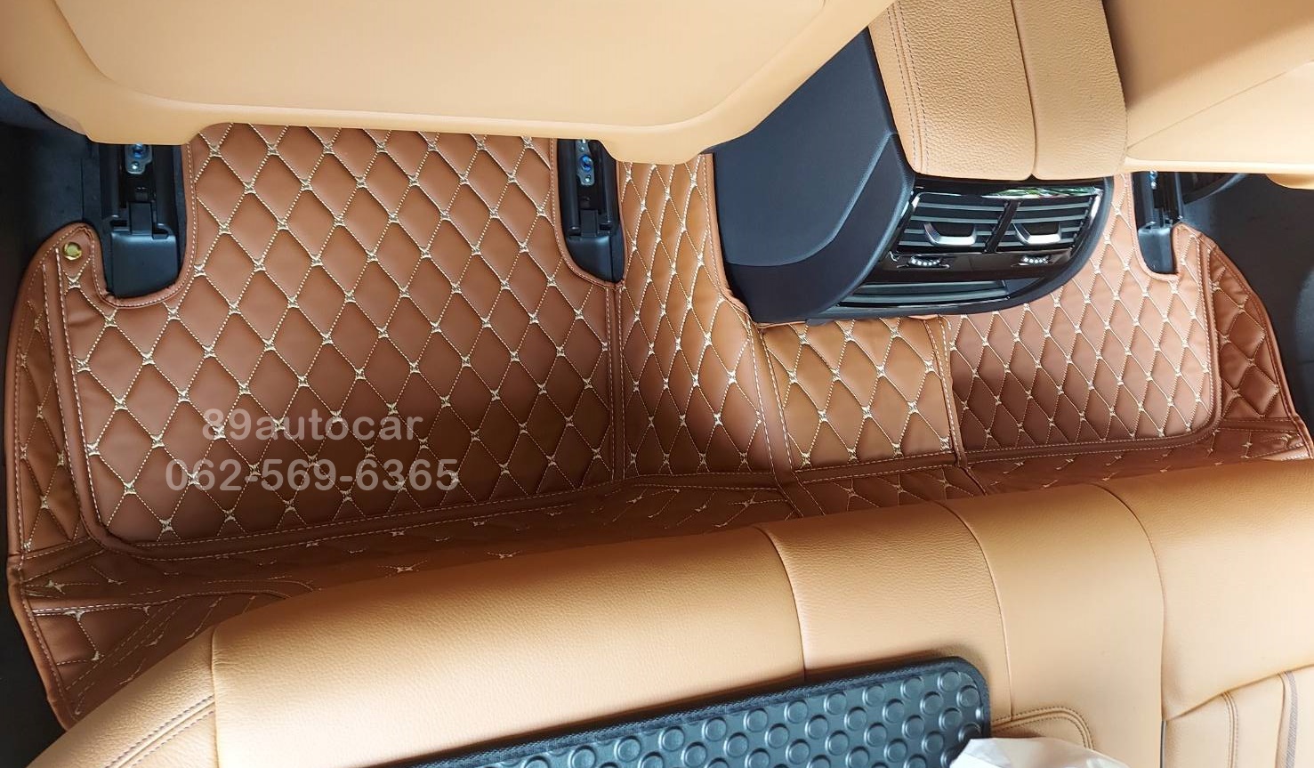 BMW 520d G30 ปูพรม6D สีน้ำตาลเข้ม + ท้ายเก็บของ เต็มคัน