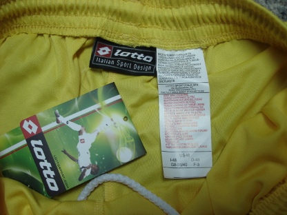 กางเกงฟุตบอล ทีมชาติยูเครน ชุดเหย้า 2007/08 ใหม่ M-Size / UKRAINE Football Shorts Home Kit 2007/08 Jersey NEW M-Size