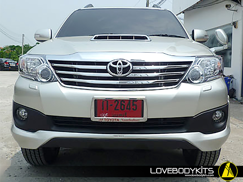 ชุดแต่ง SPORTIVO V5 แบบครอบไฟตัดหมอก : Fortuner 2012-2014