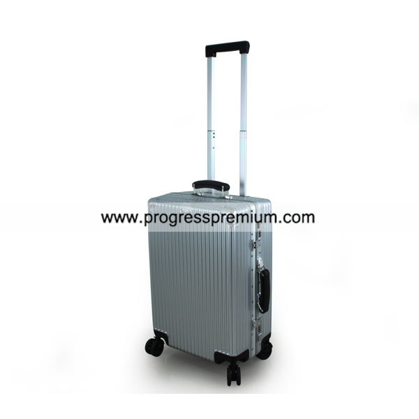 กระเป๋าเดินทาง