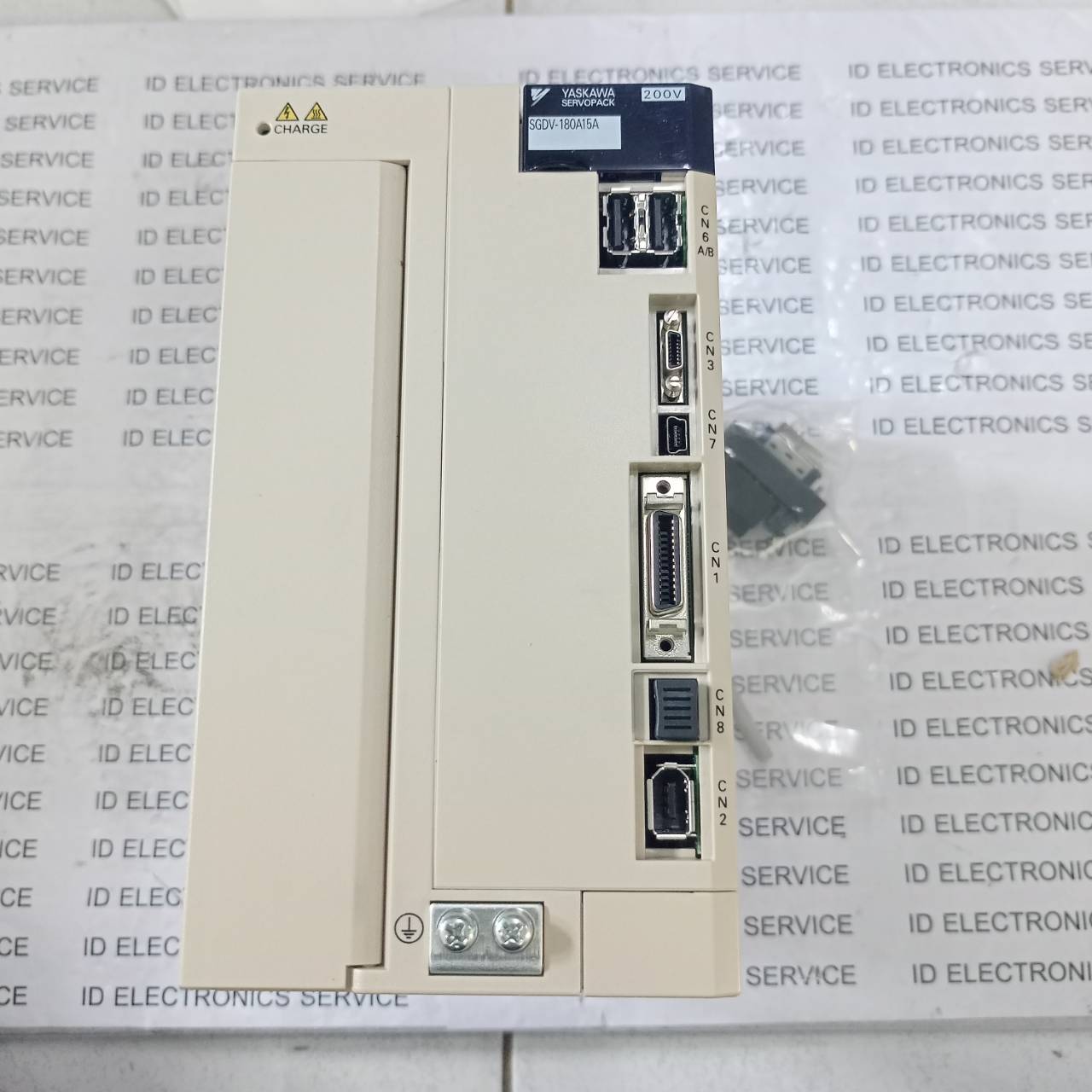 SGDV-180A15A SERVO DRIVE " YASKAWA "
