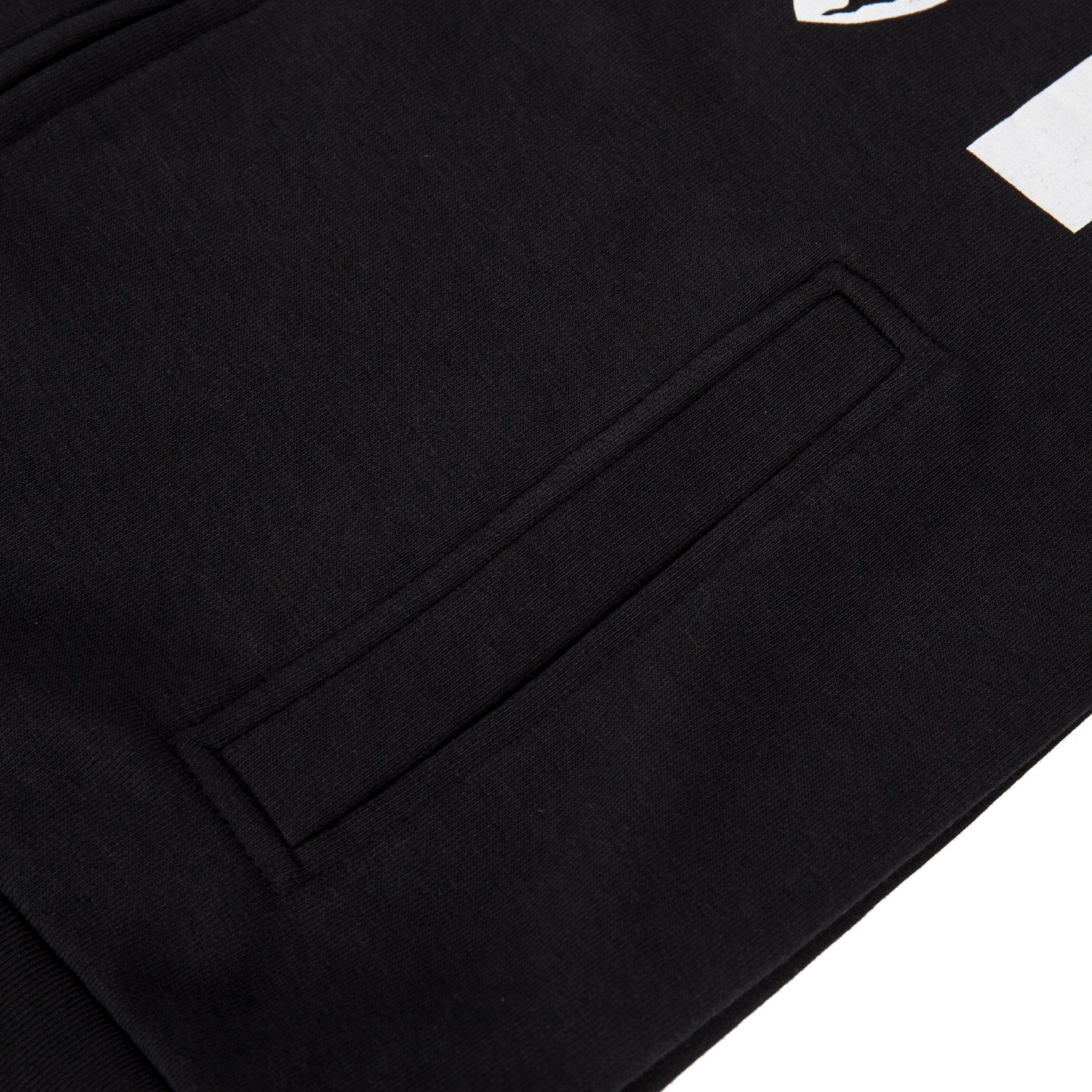 เสื้อกันหนาวยูเวนตุสของแท้ Juventus Logo Fleece Full Zip Black
