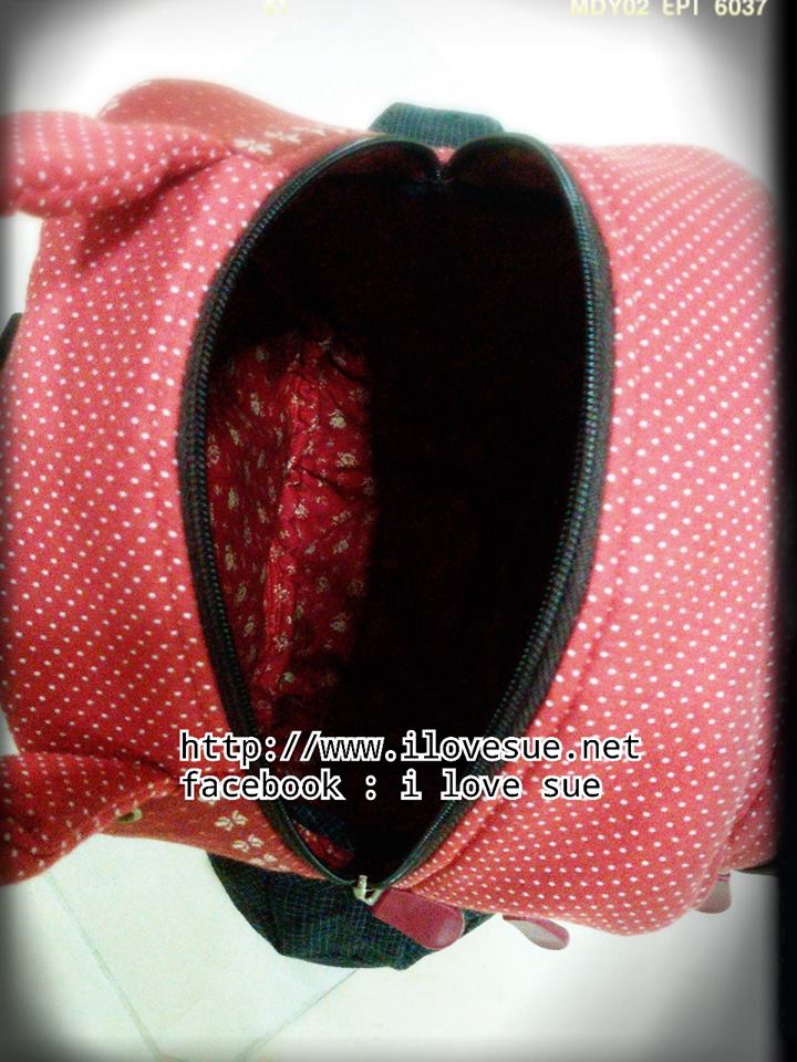 กระเป๋าเป้ Old School Backpack โทนแดง - สั่งทำค่ะ