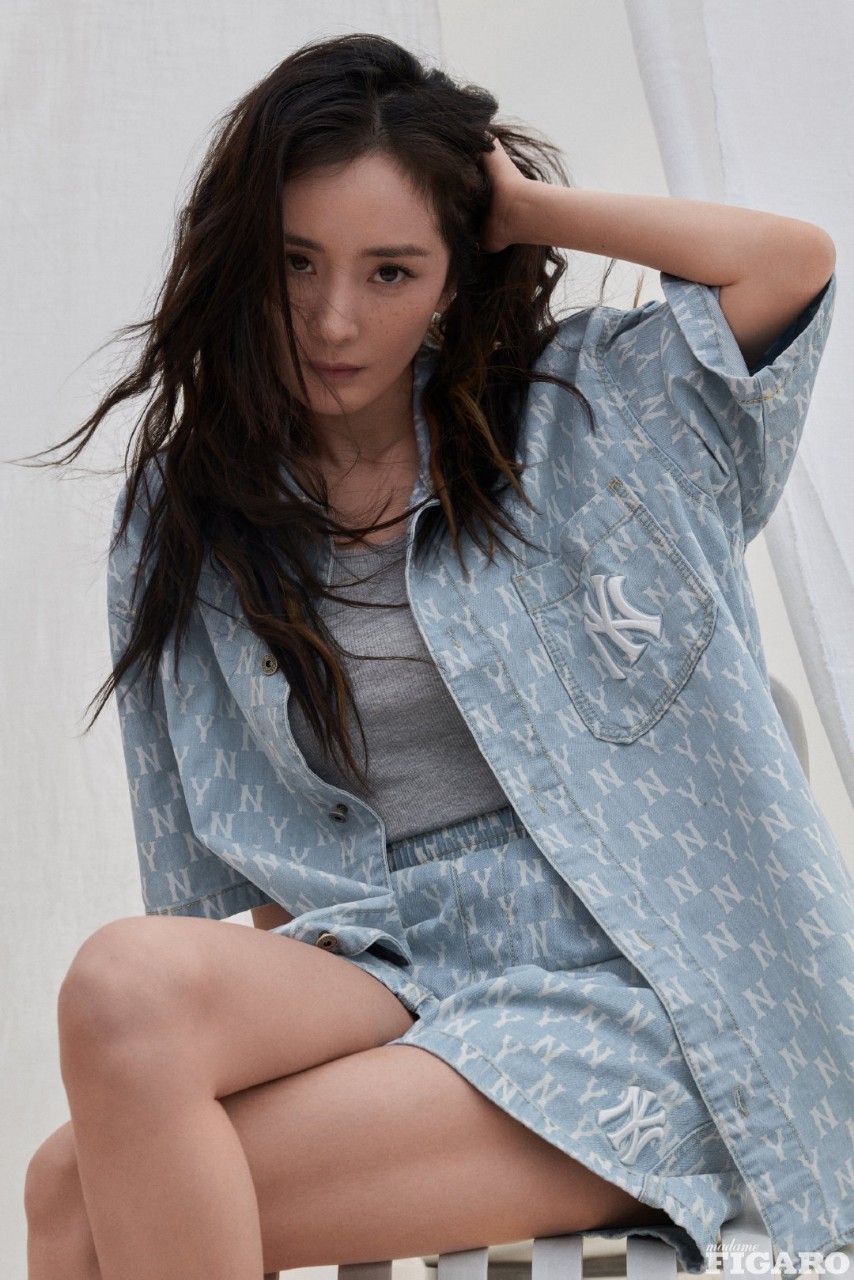 นิตยสาร Madame FIGARO หยางมี่ ฉบับเดือน 6/2022