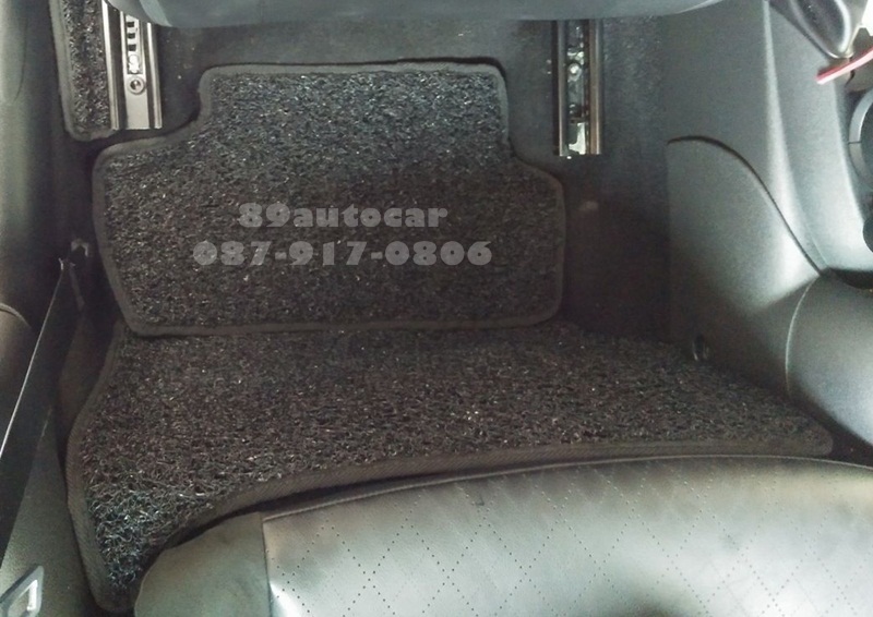 พรมปูพื้นในรถยนต์ Mini Cooper F56 ไวนิลสีดำขอบดำ