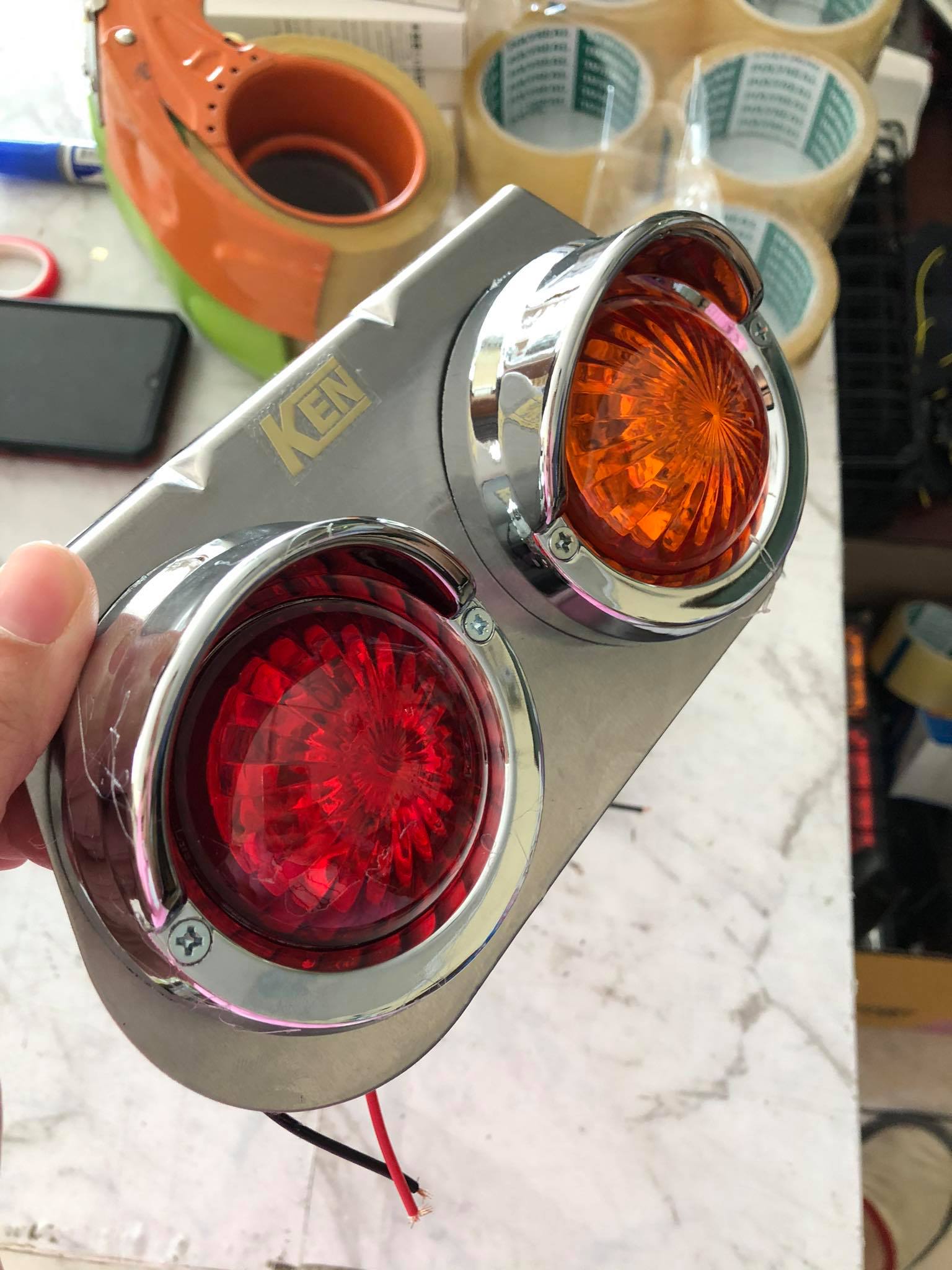 ไฟราวข้างหมวกรถบรรทุก LED สั่งทำสีได้