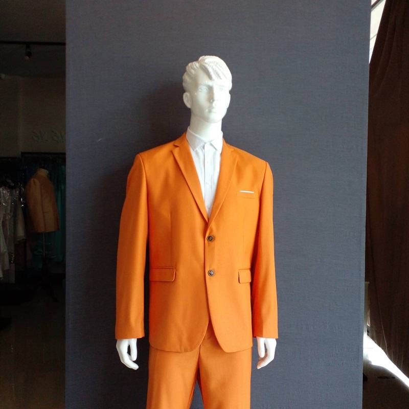 พร้อมเช่า ชุดสูทชาย สีส้ม สไตล์เกาหลี (ไม่มีเสื้อกั๊ก)