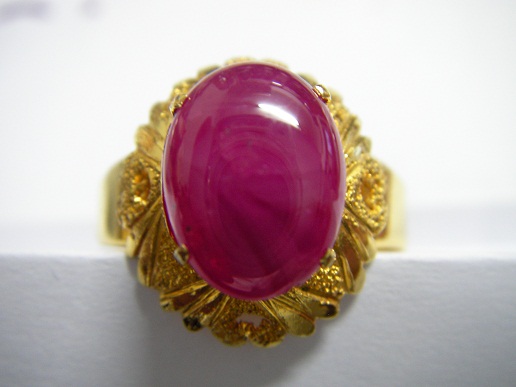 ทับทิมอาฟริกาจอนซอล ชมพูแดง ติดลายไทย ขนาด 10.10x8.0x4.0 mm. อ๊าฟริกา นน 3.7 ct. โทรถามราคา