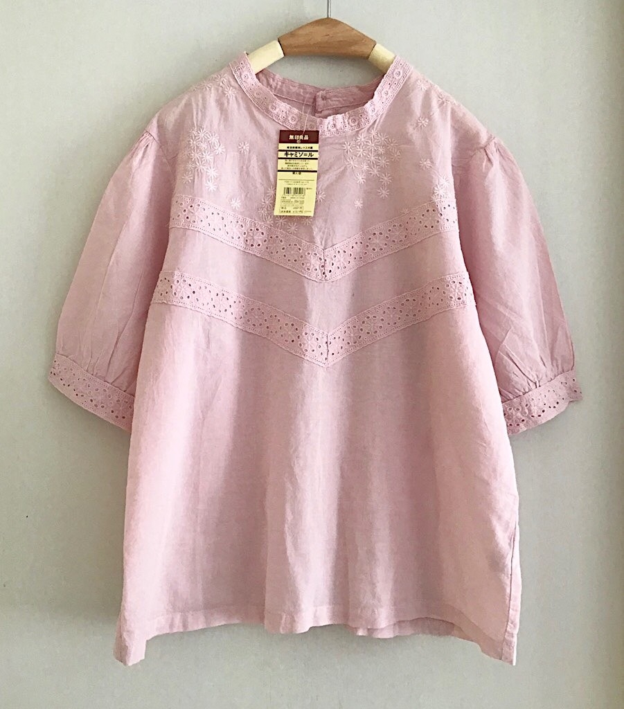เสื้อผ้าฝ้ายนุ่มปักลายแต่งผ้าลูกไม้