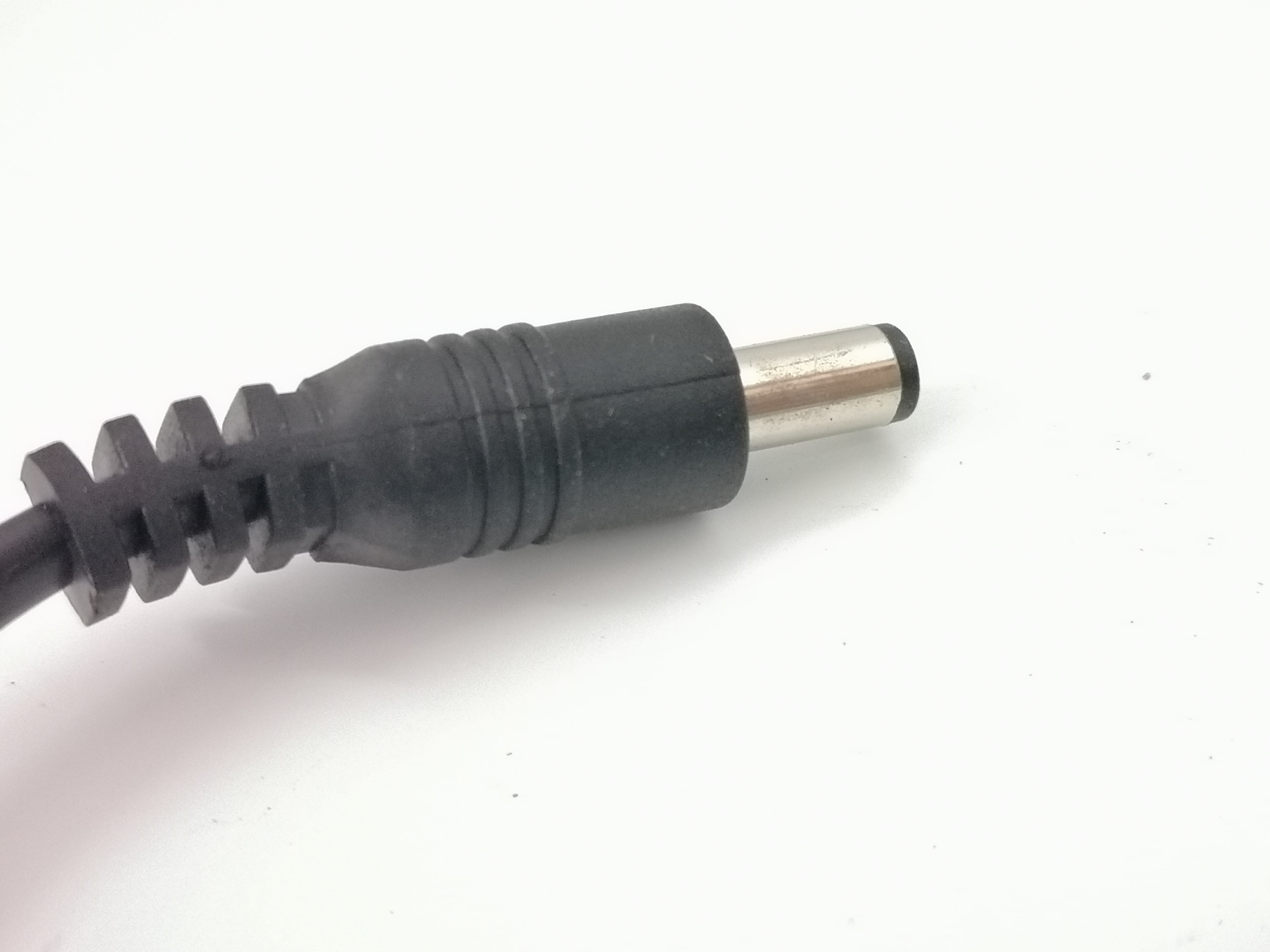 ชุดนอนนา-ชุดโซล่าเซลล์ กำลังไฟสูง 30Watt.ใช้งานได้ยาวนาน ตลอดคืน