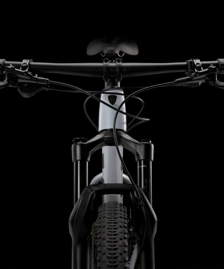 2025 Trek Procaliber 8 Mountain Bike | Alpha Platinum Aluminum Frame + IsoSpeed | Shimano 12-Speed | RockShox 100mm Fork