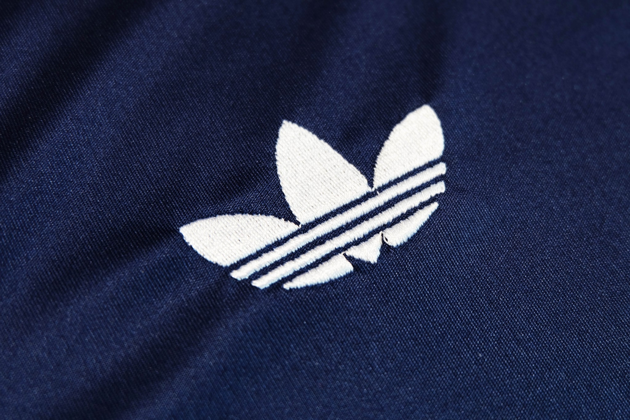 Arsenal Adicolor Classics 3-Stripes 2024/25 เสื้ออาร์เซนอล