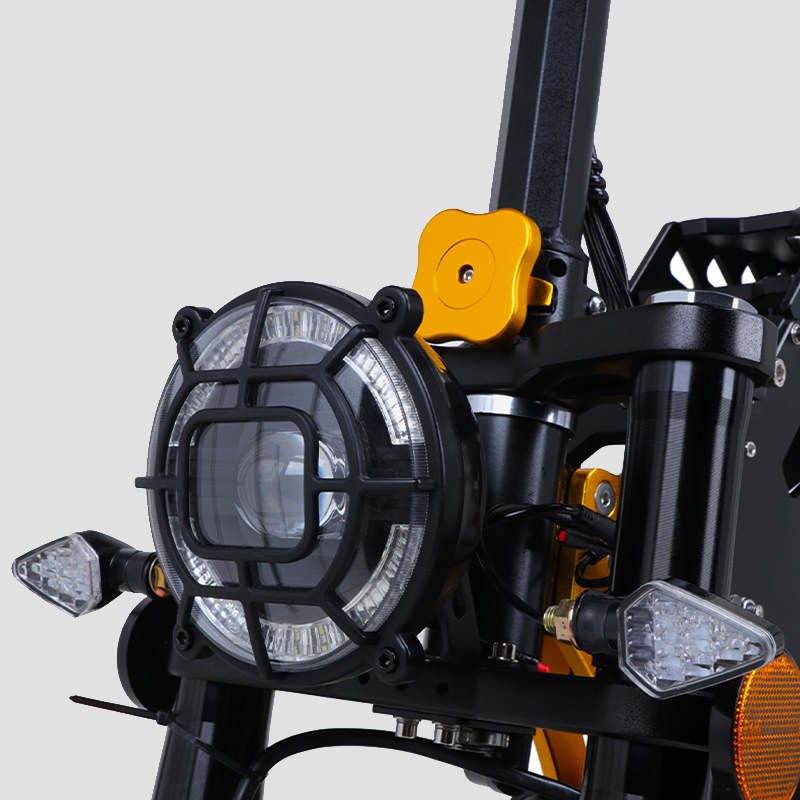 สกู๊ตเตอร์ไฟฟ้า MAXMOV R7 Booster 3000W High Power SCOOTER 2023