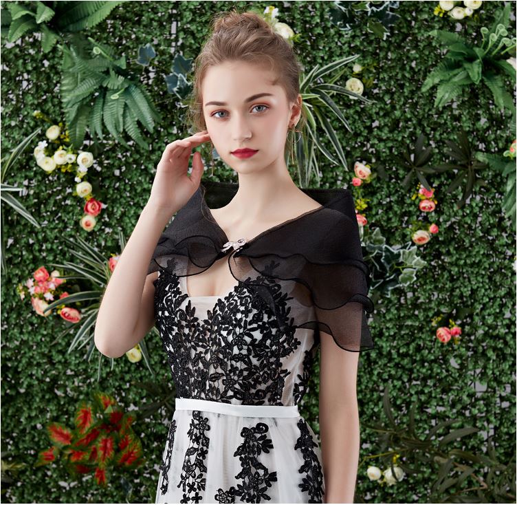 เสื้อคลุมชุดราตรี ผ้าแก้วออกันซ่า สีดำ พร้อมตะขอเพชรรูปโบว์