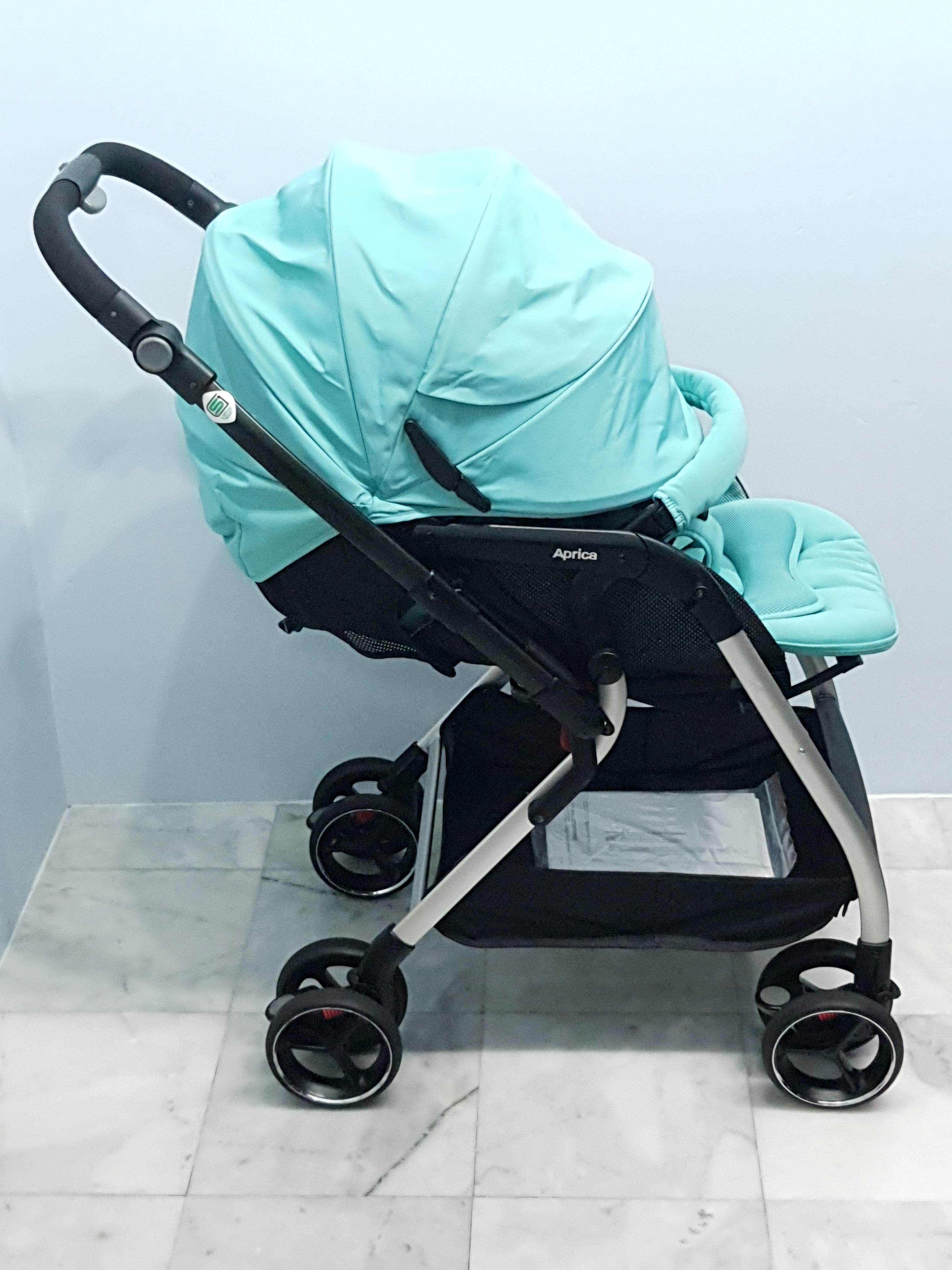 Aprica Optia สีเขียว