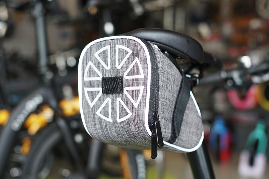 DAHON กระเป๋าใต้อานจักรยาน ของแท้ กันน้ำได้ Saddle bag ติดตั้งง่าย พร้อมแถบสะท้อนแสง
