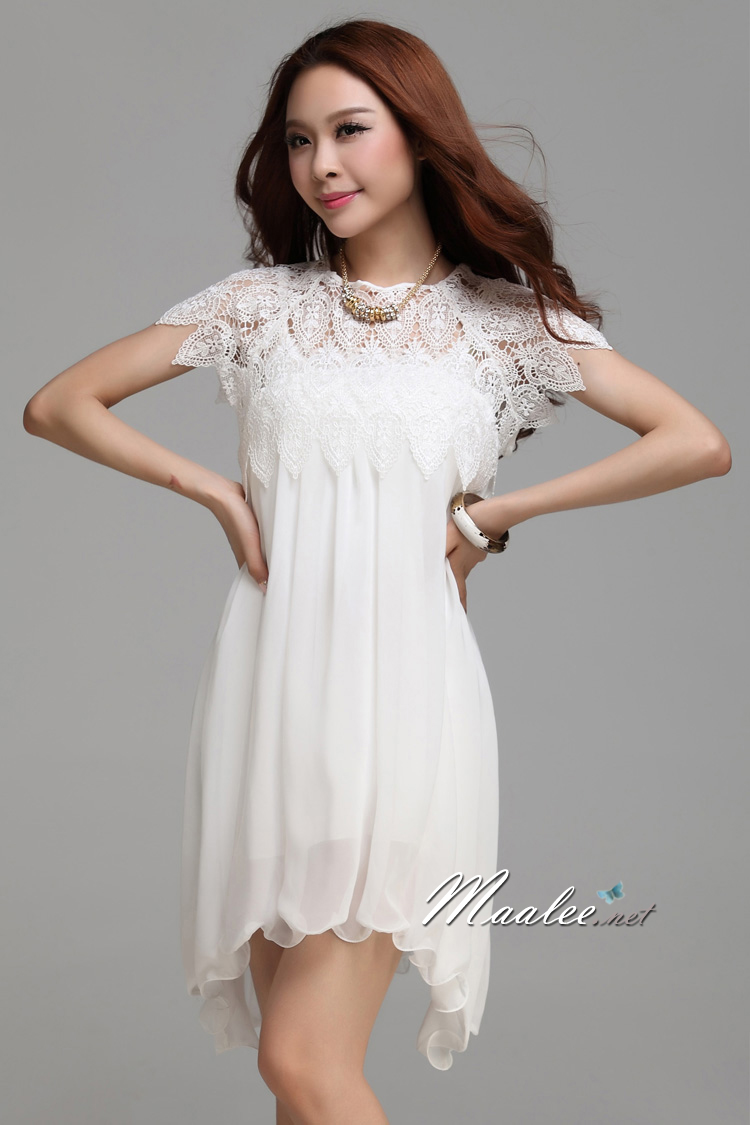 พร้อมส่ง ชุดเดรสสั้น ลูกไม้สีขาว ผ้าชีฟองชายย้วย ทรงผีเสื้อ (ฟรีไซส์)